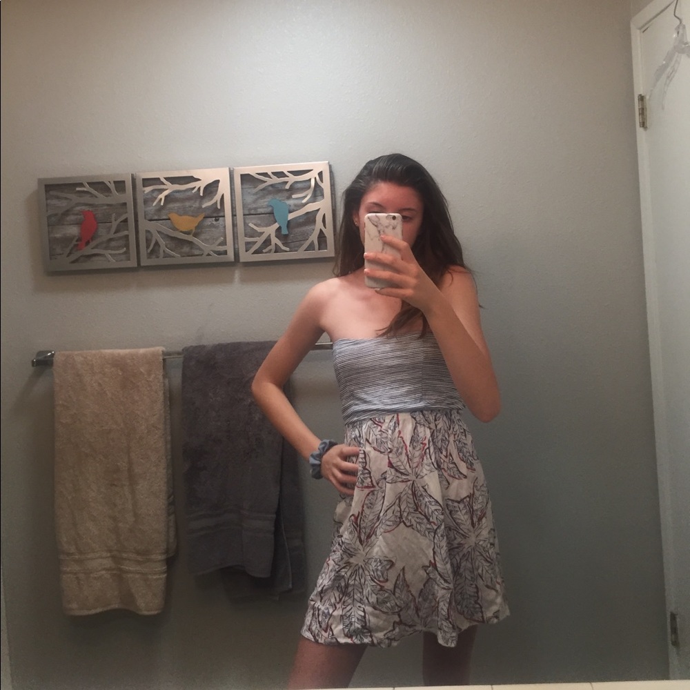 Strapless dress